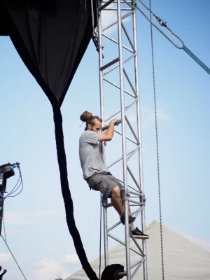 Bénévole - montage - démontage